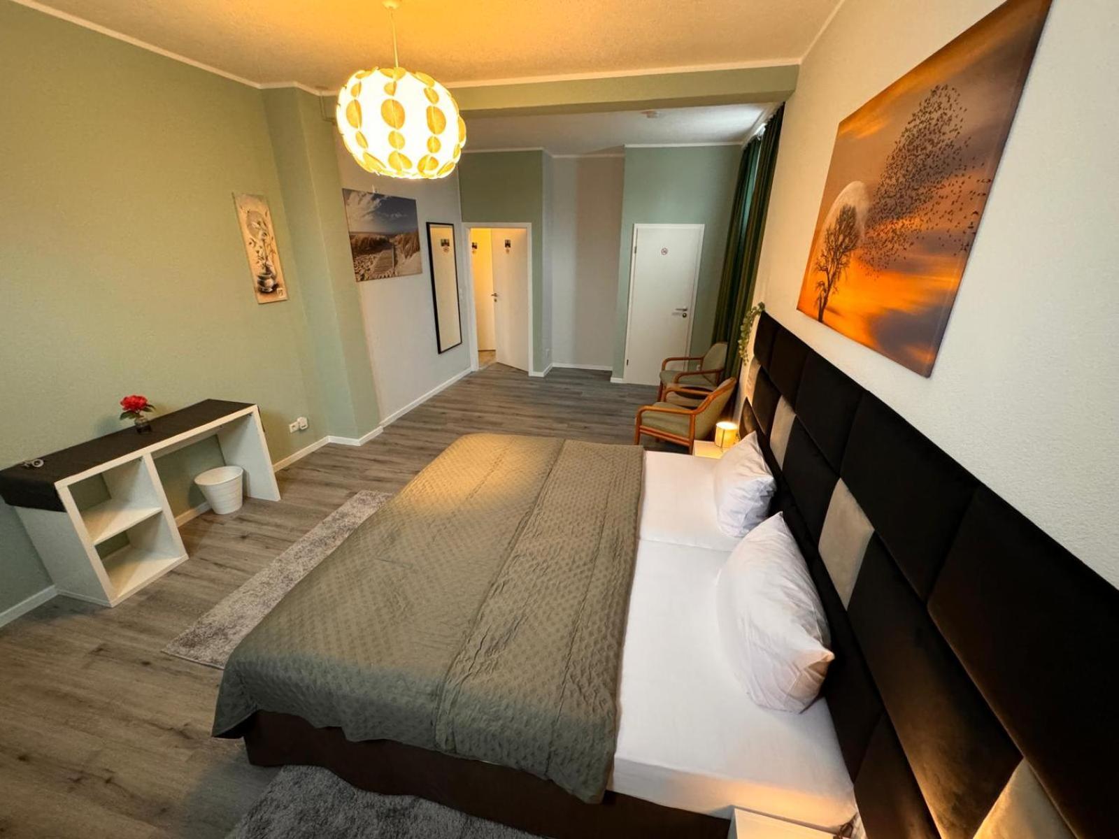 F-F Haus Monteuren Unterkunft Neuhausen auf den Fildern エクステリア 写真