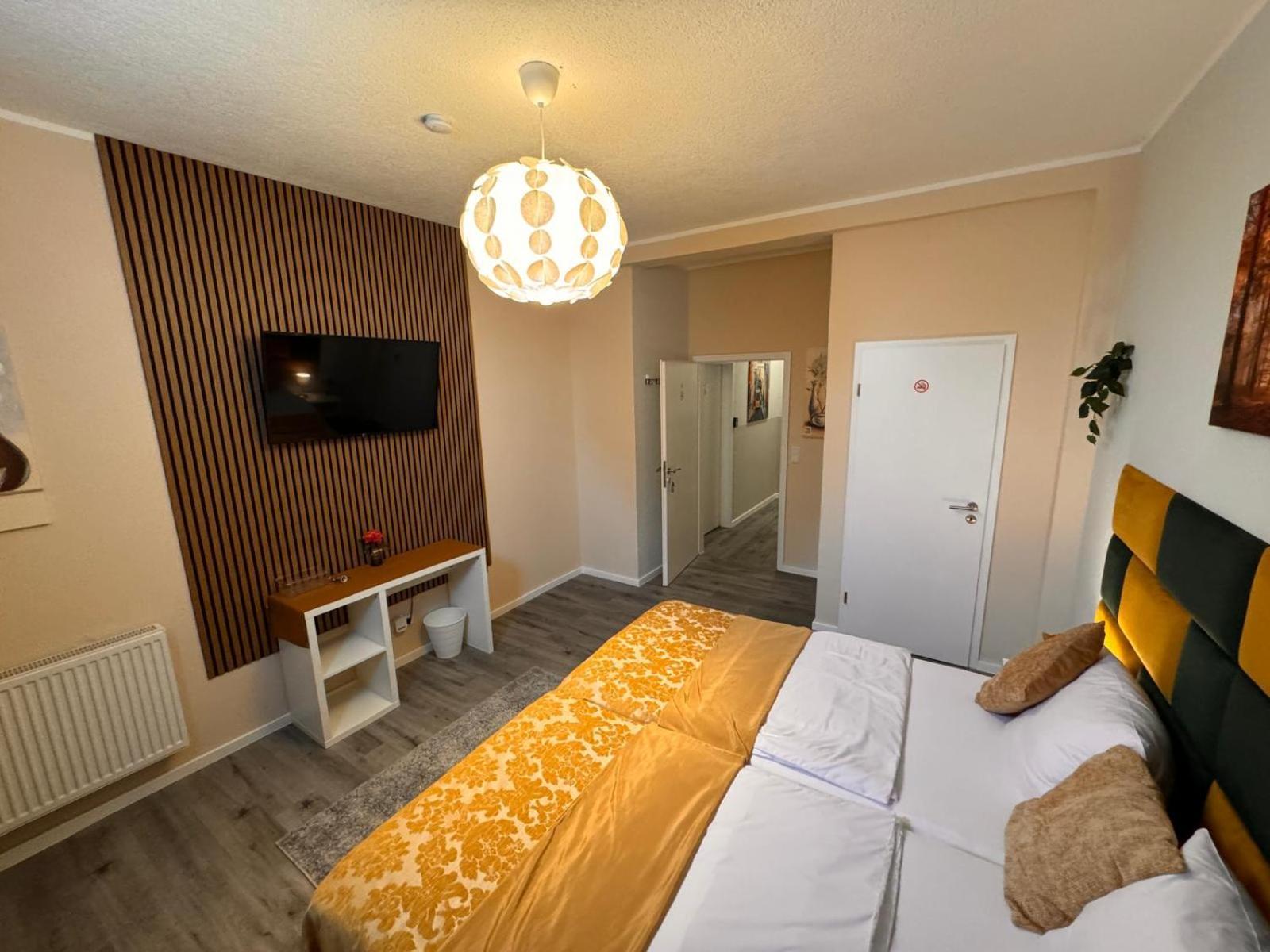 F-F Haus Monteuren Unterkunft Neuhausen auf den Fildern エクステリア 写真